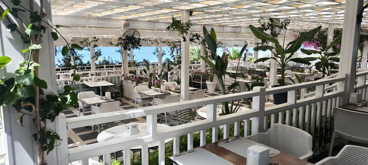 Gastro Can Garden Resort