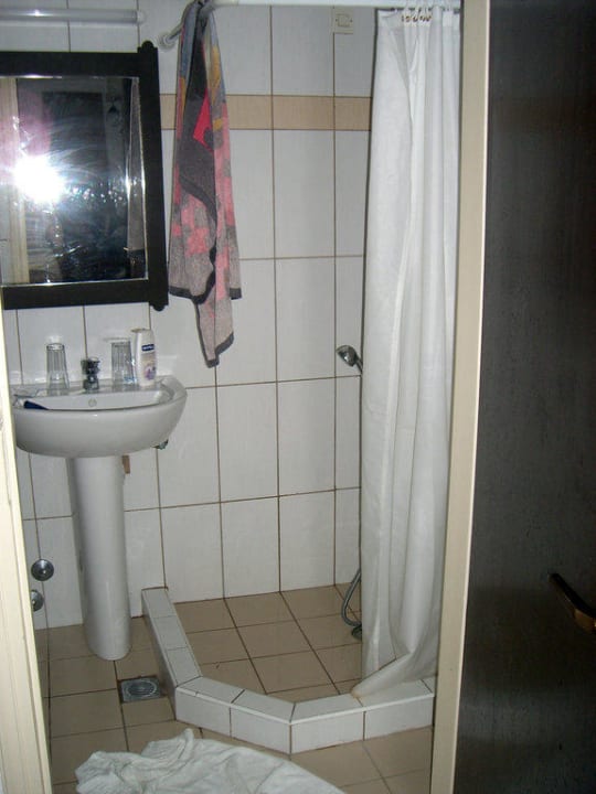 MiniBad Teil 2 Ocean Heights View Hotel