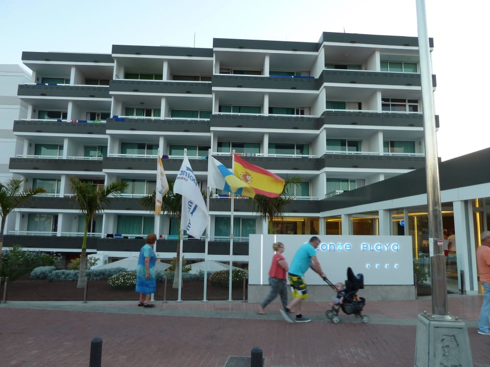 Eingangsbereich alltoura Club Hotel Akeah Broncemar