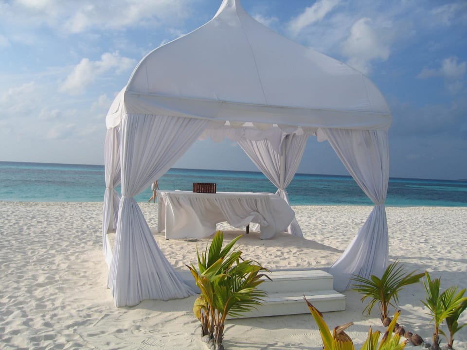 Honeymoon Pavillion Kuredu Island Resort & Spa