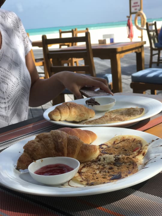 Gastro Meeru Maldives Resort Island