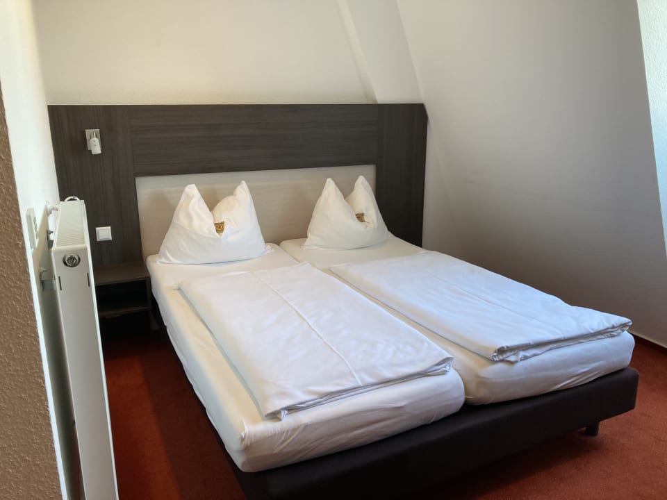 Zimmer Internationales Studierendenhotel Stuttgart