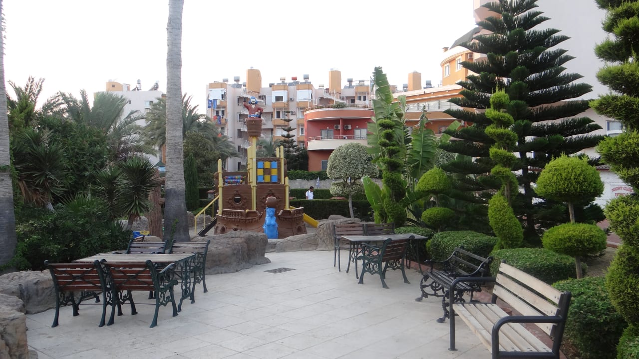 Ogród Lonicera Resort & Spa Hotel