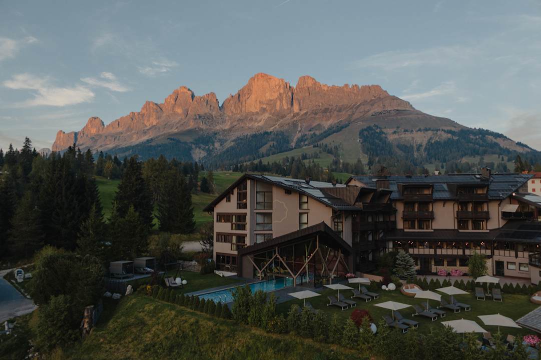 Außenansicht Hotel Alpenrose