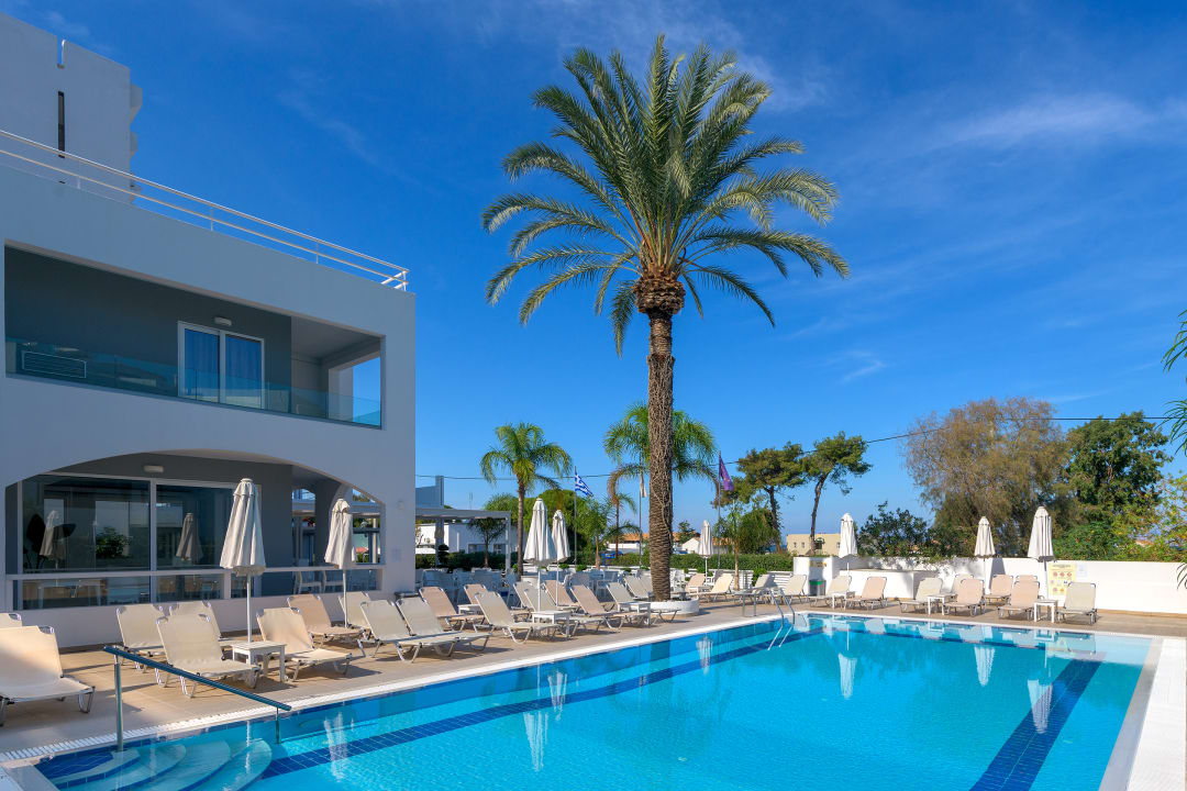 Pool Oceanis Park Hotel