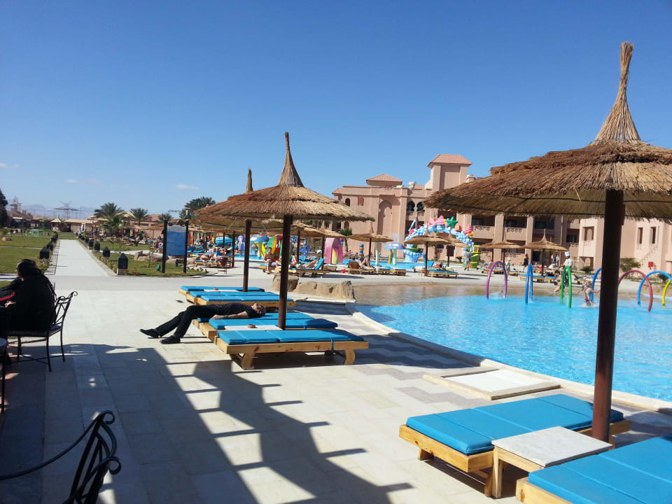 Kinderpools. farbenfroh und schön gestaltet Pickalbatros Aqua Park Resort - Hurghada