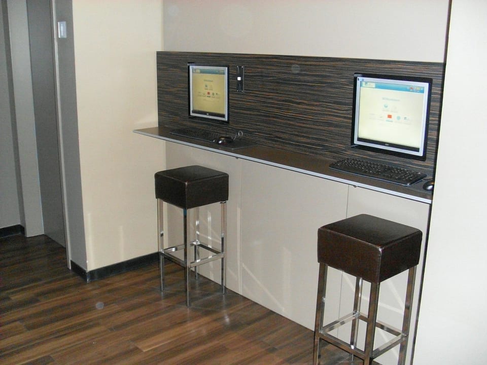 Feststation Internet Motel One Hamburg Airport