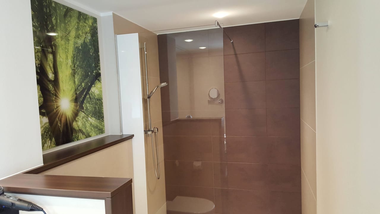 Ansichten und Details vom schönen Bad Hotel Thalhauser Mühle