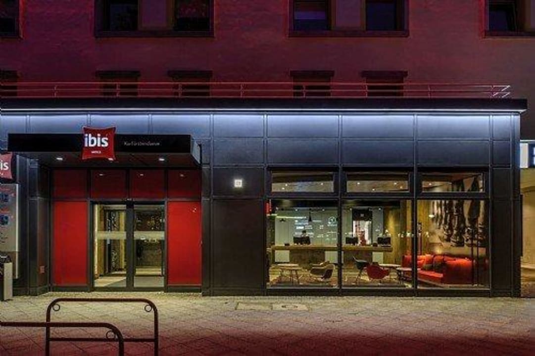 Außenansicht ibis Berlin Kurfürstendamm