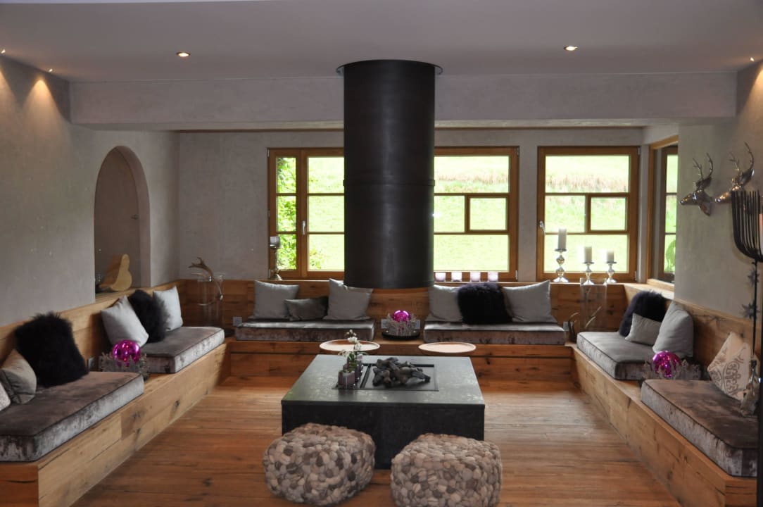 Lobby Verwöhn- und Wellnesshotel Walserhof