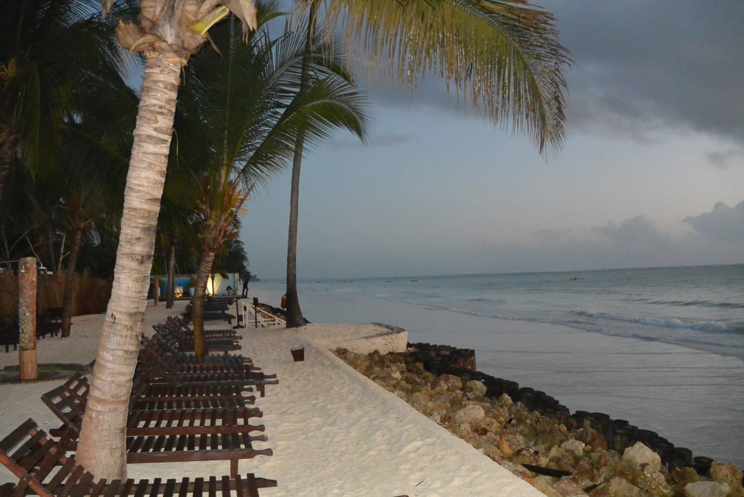 Strand Sultan Sands Island Resort & Spa