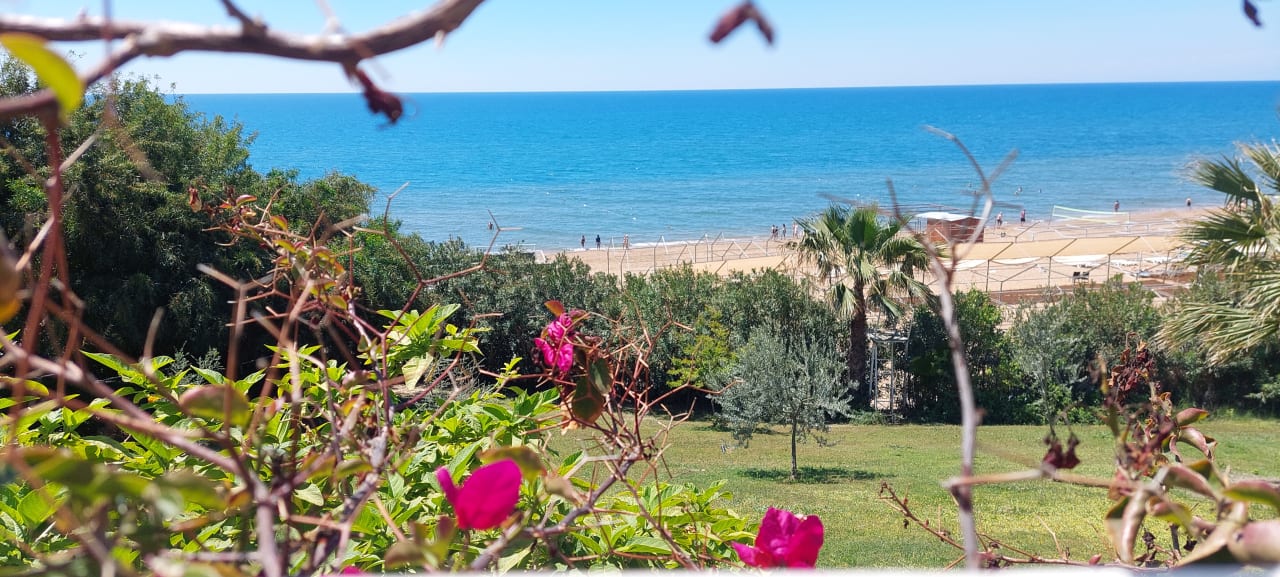Strand Can Garden Resort