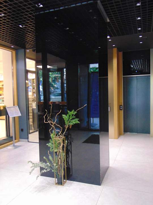 Lobby B1 Downtown Hotel