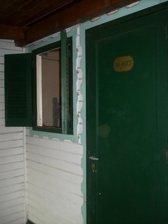 Eingang zum Zimmer Hotel Country Club Castelfusano