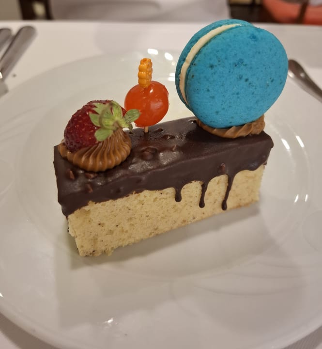 Gastro Xanadu Resort Hotel