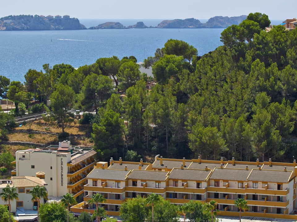 GEBÄUDE FLOR los Almendros Apartamentos