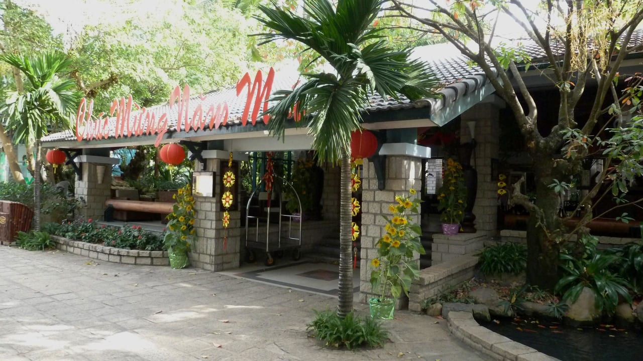 Hotel Oriental Pearl, Eingang Hoang Ngoc Beach Resort