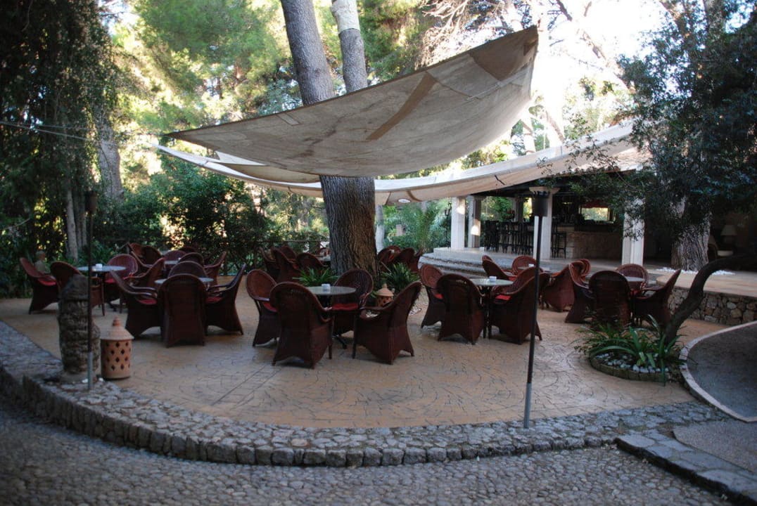 Tonis Bar Lago Garden