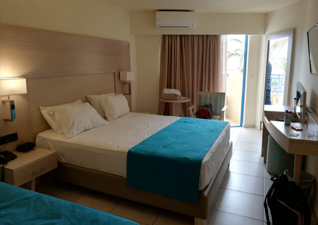 Zimmer Hotel Aphrodite Beach Club