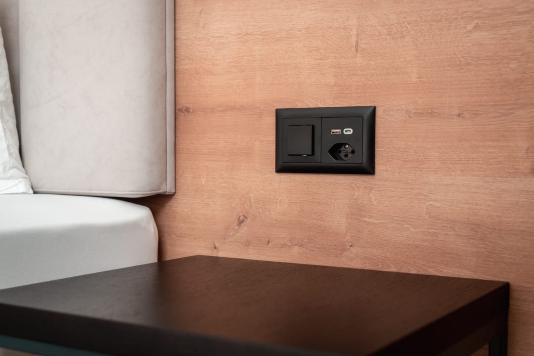 Zimmer Ascona Lodge, Pool & Garden Retreat