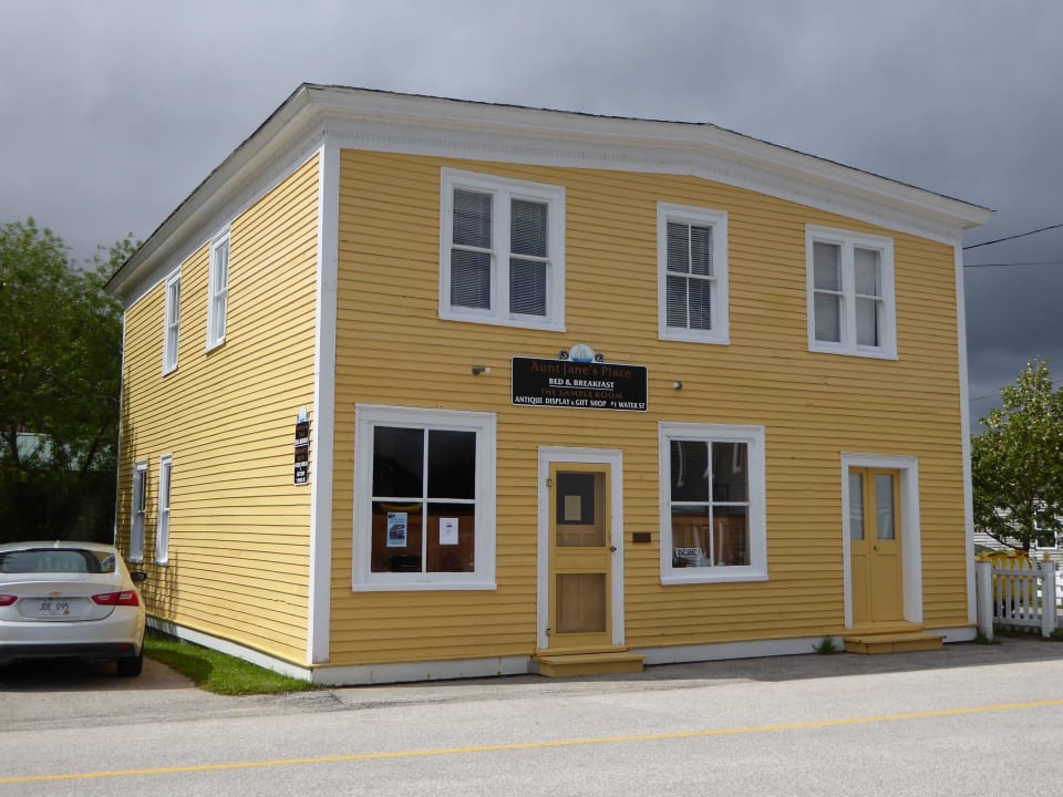 Aunt Jane's Aunt Jane's B&B