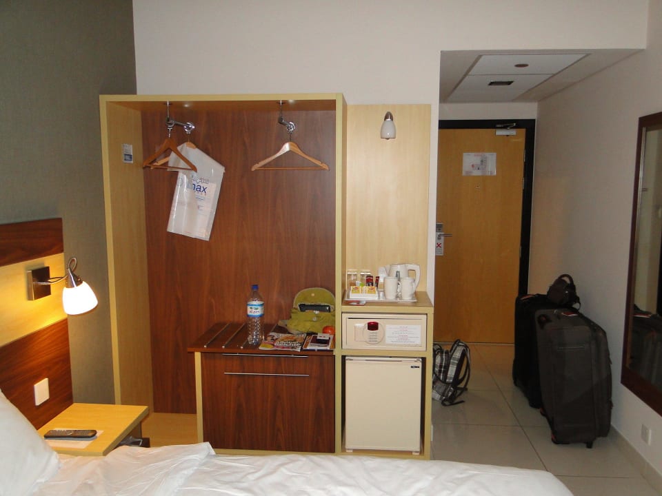 Schrank Citymax Hotel Al Barsha