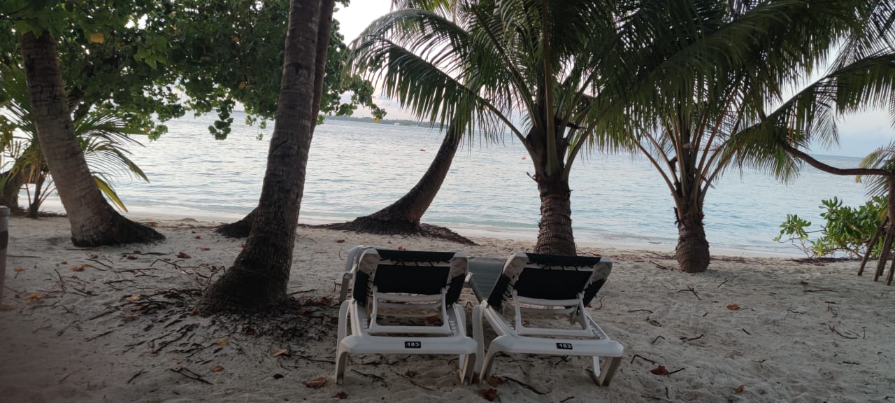 Strand Vilamendhoo Island Resort & Spa