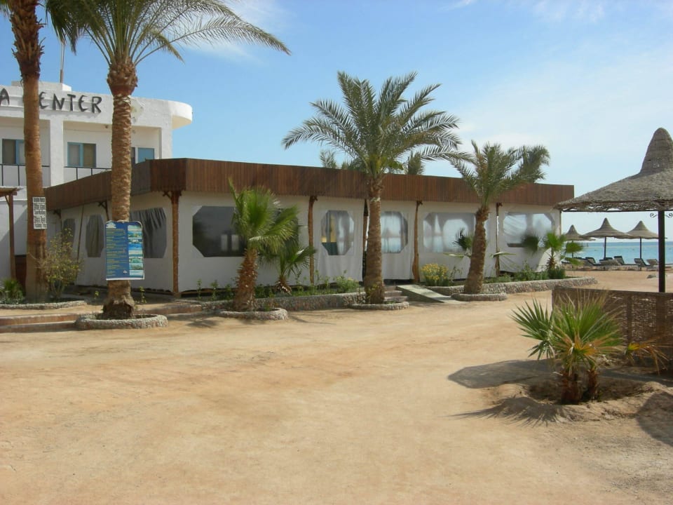 Asiati.Restaurant von aussen Giftun Azur Resort