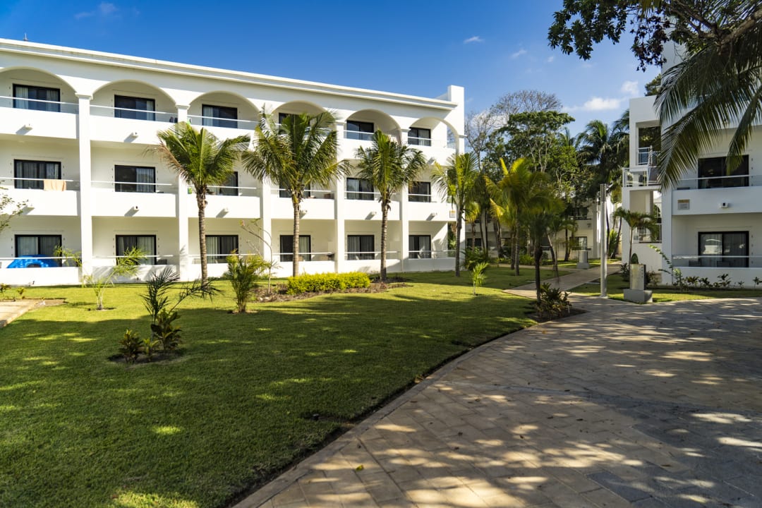 Außenansicht Hotel Riu Tequila