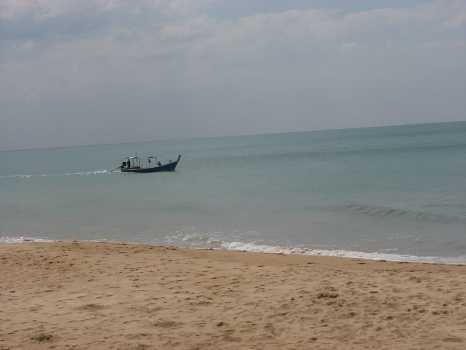 Beach mit Taxi Boot Khaolak Orchid Beach Resort