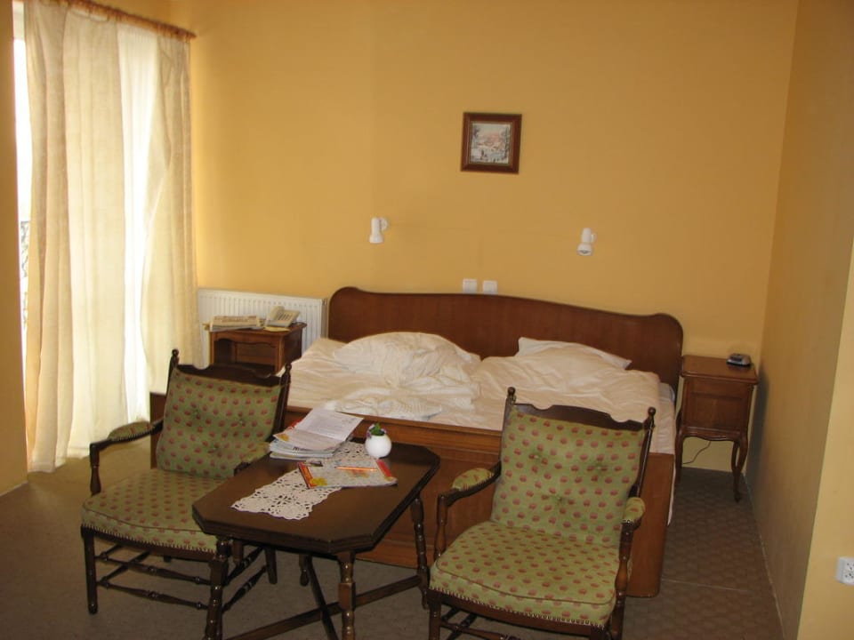 Większy pokój (taras, jezioro). Hotel Solar Palace Spa & Wellness