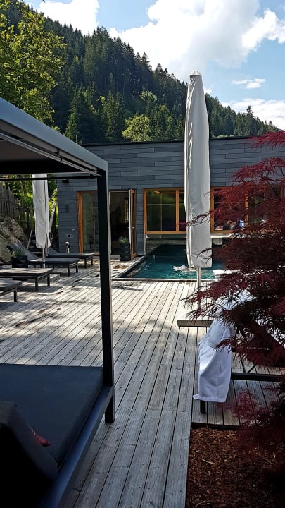 Pool Das Kaltenbach Aparthotel