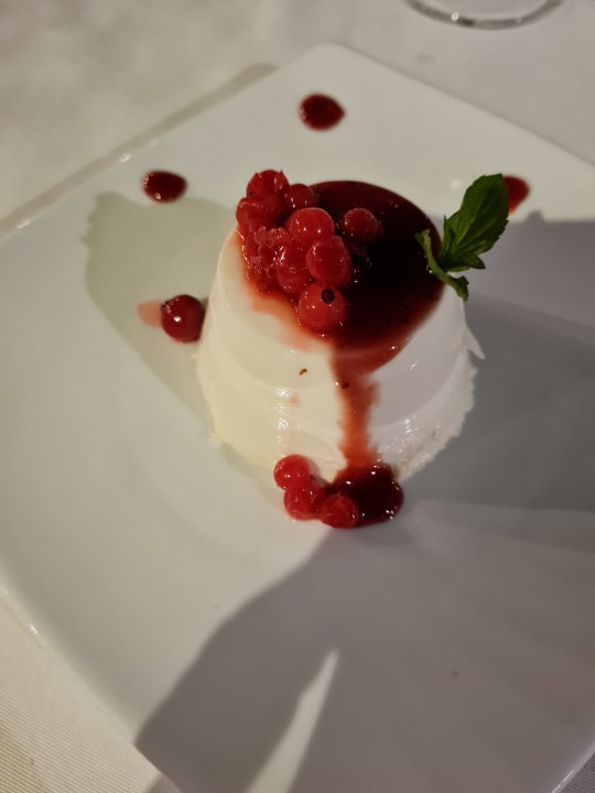 Gastro Anissa Beach & Village