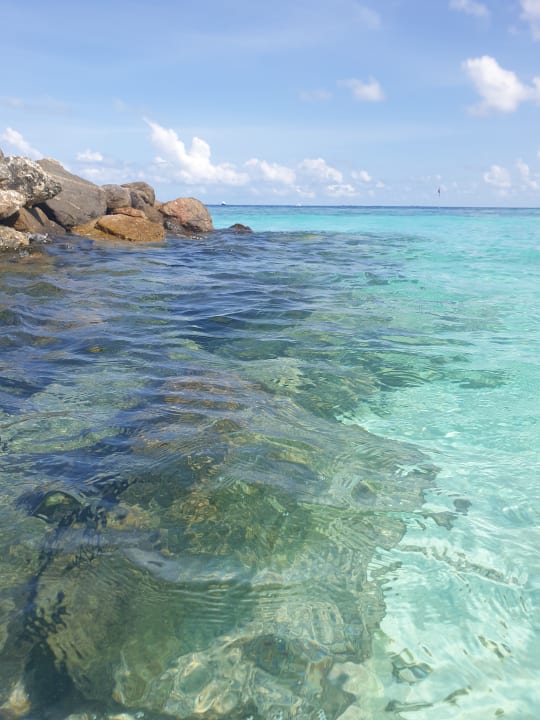 Strand Embudu Village