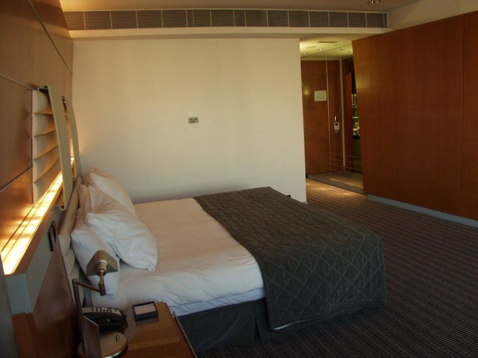 Hilton Dubai Creek Golden Sands Hotel Creek