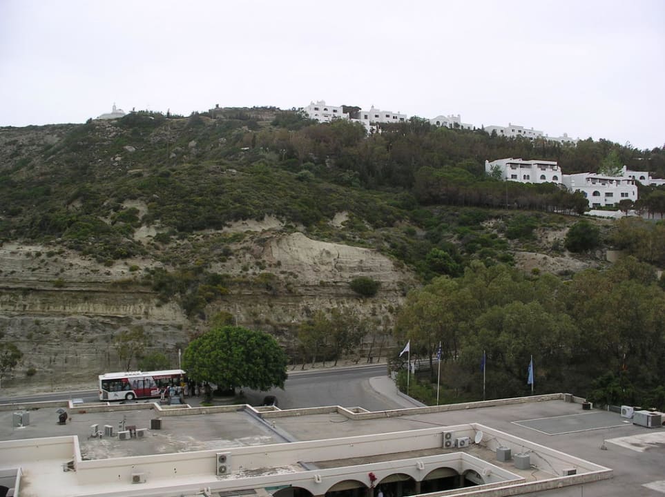 Blick aus einem Zimmer ohne Meerblick Olympos Beach Hotel