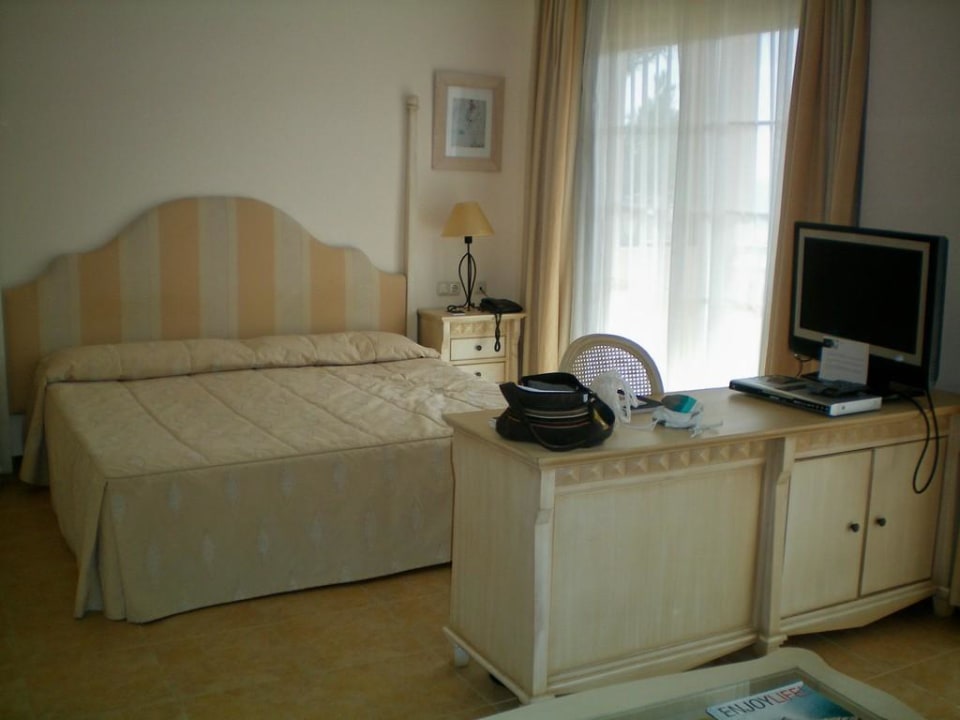 King Size-Bett VIVA Cala Mesquida Suites & Spa 16+