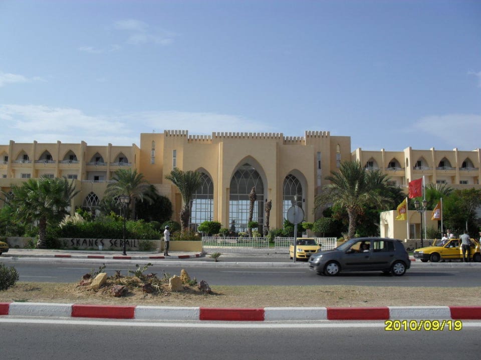 Front hotelu Skanes Serail Aquapark