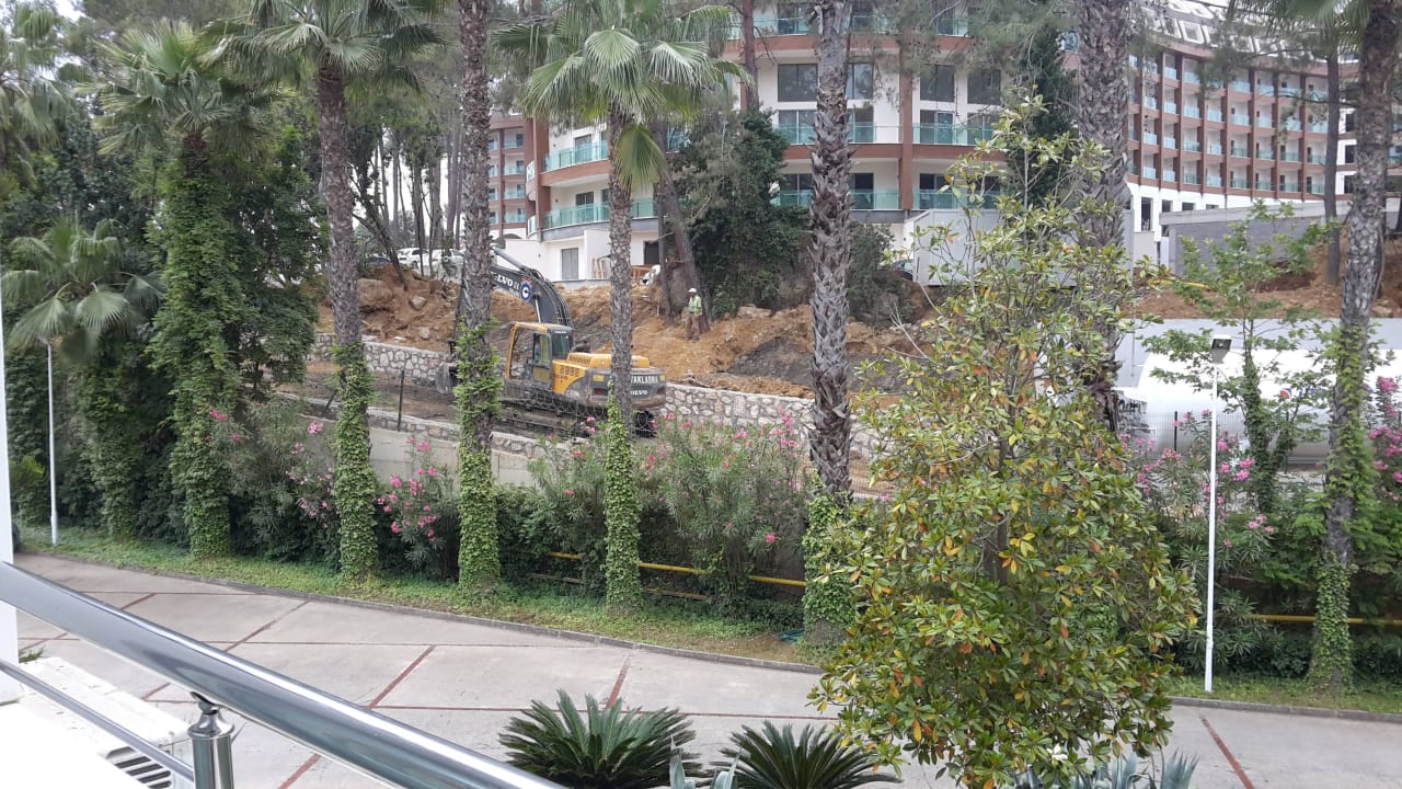 Baustelle direkt nebenan Top Hotel