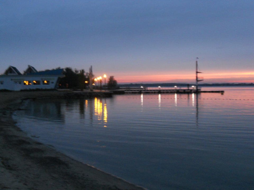Abends am Strand Ferienpark Müritz
