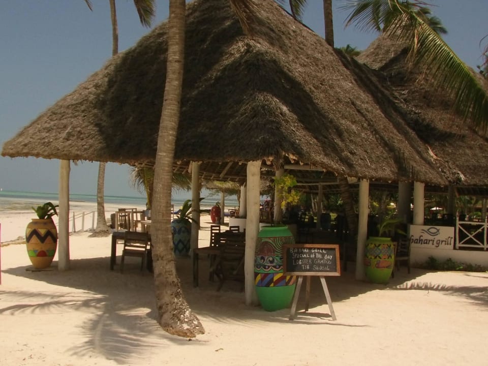 Strandbar Bluebay Beach Resort & Spa