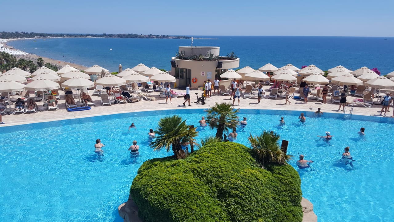 Pool Melas Resort Hotel