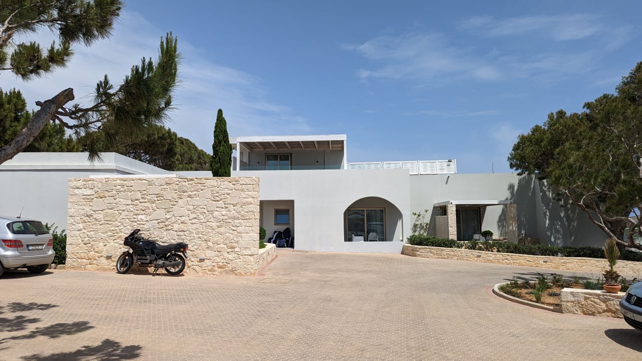 Außenansicht Kakkos Beach Hotel