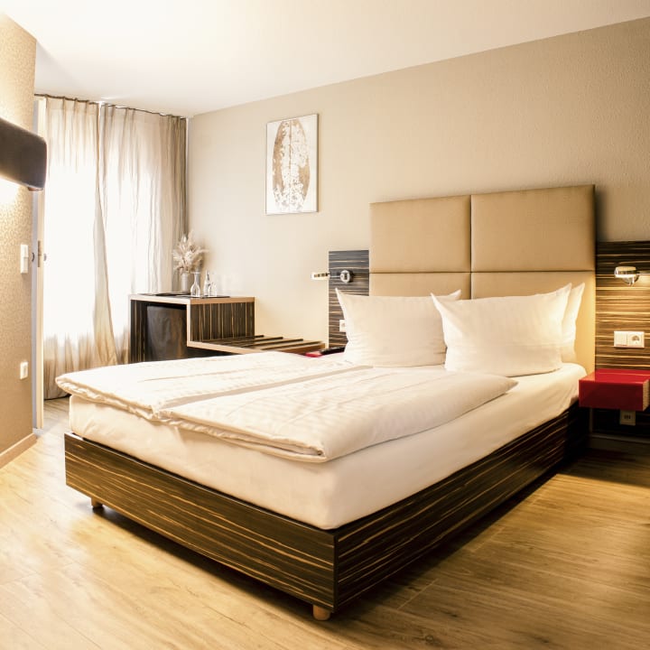 "Zimmer" Hotel Arkade am Theater (Heilbronn) • HolidayCheck (Baden