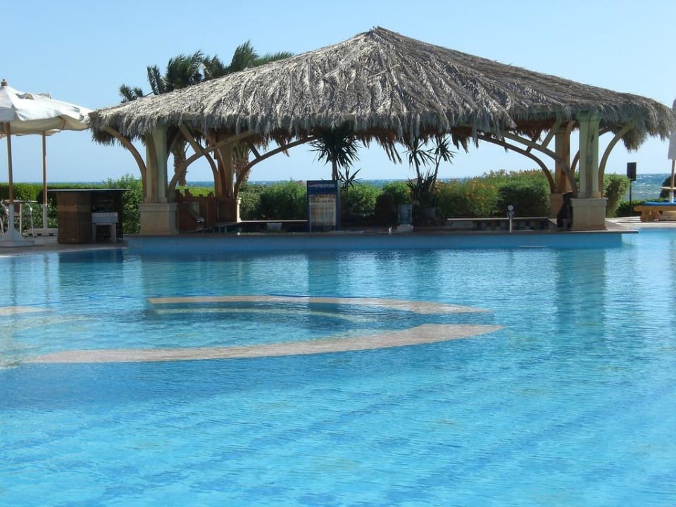 Poolbar Mövenpick Resort & Spa El Gouna