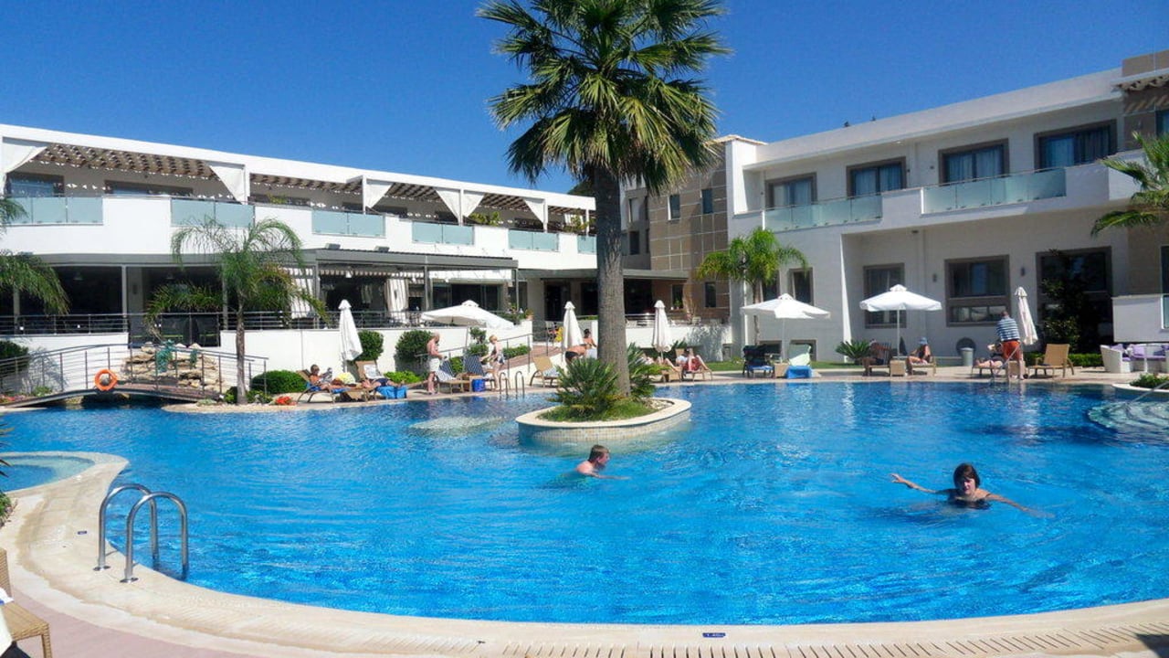 Außenansicht Hotel und Pool Lesante Classic - Preferred Hotels & Resorts