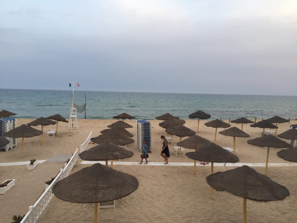 Strand Samira Club