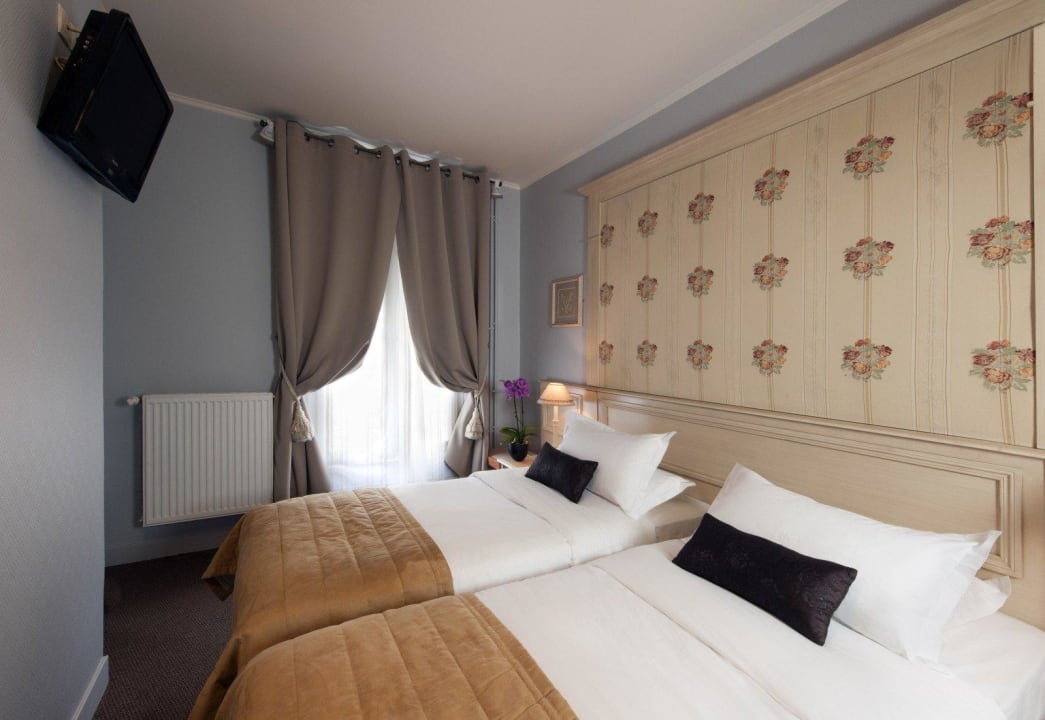 Guest room Hotel de Bellevue Paris Gare du Nord