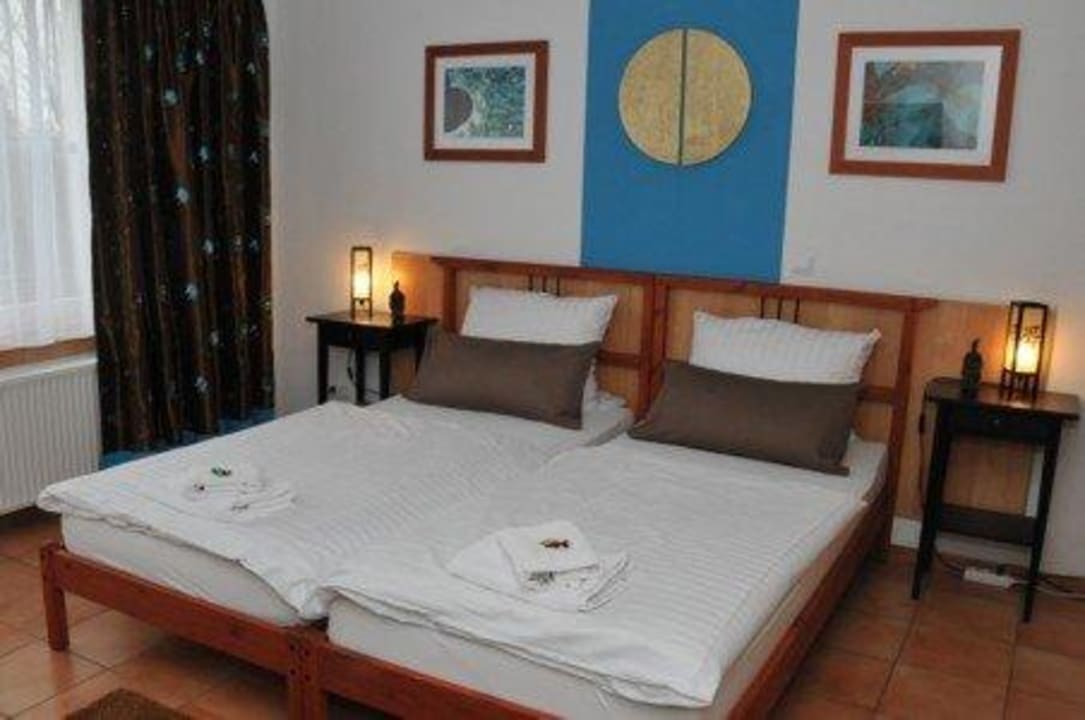 Themenzimmer: chinesischer Garten Pension Bella Vista