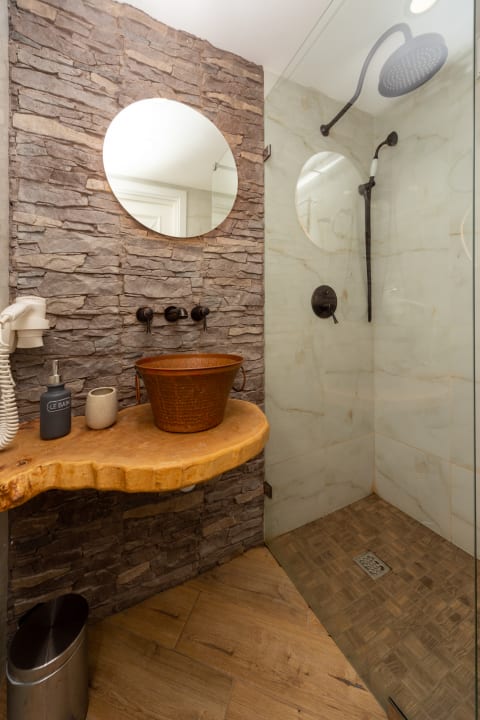 Zimmer Boutique apartments Mason in historical Odessa